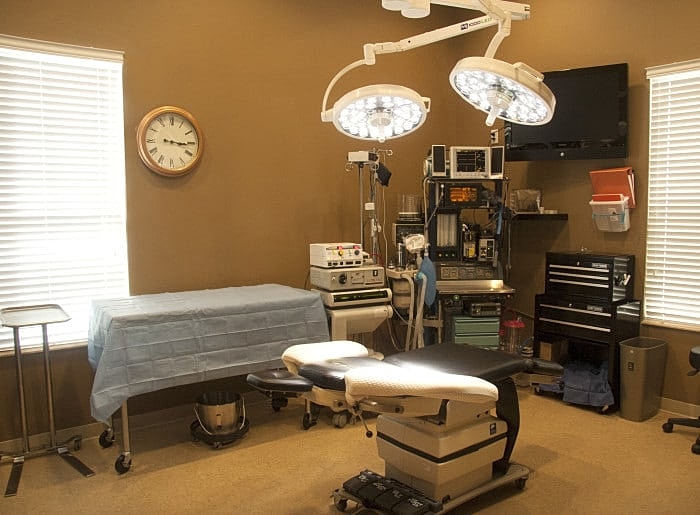 Surgical Suite Team - Artisan Aesthetics State-of-the-Art Facility in Tampa